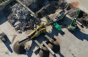 The Keestrack electric combination R3e & K4e ZERO seen from the air.