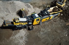 The new designed R5e impact crusher with drop-off engine and electric plug-in & plug-out functionality.