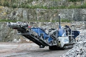 Powerful individually and as part of a team: The MOBICONE MCO 90(i) EVO2 cone crusher from Kleemann.