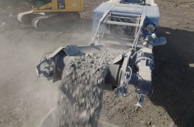 The particularly rugged, reliable and simultaneously powerful MOBICAT MC 110i EVO2 from Kleemann ideally fulfils the challenging requirements.