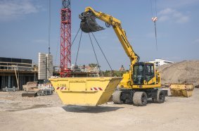 Komatsu PW148-11 <br> Image source: Komatsu Europe