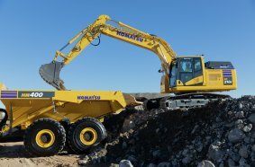 Komatsu's PC210LCE electric excavator features Proterra's lithium-ion battery technology.
