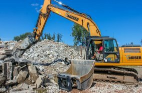 The Lehnhoff SQ70/55 was developed for the tough use of the 18 – 32 tonne excavator class.