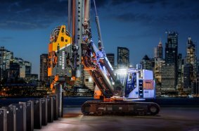 The Liebherr LRB 19 piling and drilling rig is a compact all-rounder in deep foundation. It is exhibited at the booth in combination with the LV 23 vibrator.
