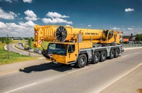 The potential for saving CO2 emissions is highest in mobile cranes with HVO drive. In the study, an LTM 1160-5.2 mobile crane was used.