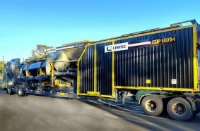  	 The fully automated Lintec CDP5001M’s control system allows the operator to manage all functions from inside the control cabin  <br> Image source: Lintec & Linnhoff