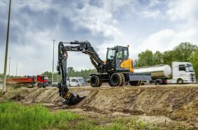 Hyundai HW100A wheel excavator