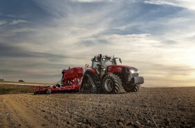 More power, enhanced features and simplified technology for Case IH Magnum tractors