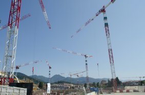 Potain cranes lead construction on Chorus Life smart city project in Bergamo, northern Italy