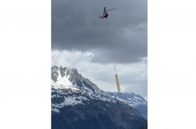 Potain MDT 109 cranes assembled by helicopter on French glacier