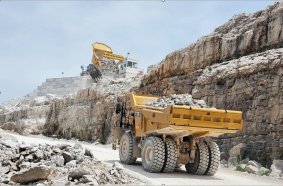 Philippi-Hagenbuch’s Autogate® Tailgates maximize trucks’ volumetric capacity while reducing spillage from the rear of the body.