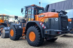 New Waste and Recycling Kit for Develon DL-7 Wheel Loaders