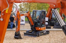 Hitachi presents prototype two-tonne electric excavator at Bauma