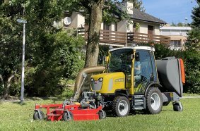 The machine will be distributed in summer 2023 with a double brand: Rigitrac in Switzerland, Austria, South Tirol and South Germany