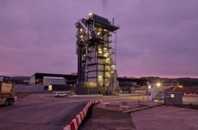 The construction of the RPP 3000 Plus HG asphalt mixing plant from Benninghoven not far from Geneva was completed in only six months.
