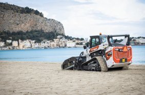 Bobcat T76. SandCleaner