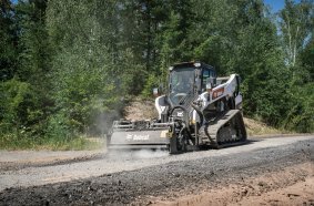 Bobcat T86 Compact Track Loader