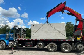 The hydraulic knuckle boom crane by PALFINGER