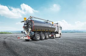 Slurry logistics in a class of its own - with the Fliegl STF 30000 Truck Line Top semi-trailer transport tanker