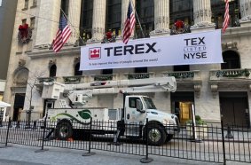 Con Edison displayed its Terex all-electric bucket truck in front of the New York Stock Exchange on December 13, 2022 as part of Terex’s Investor Day activities.