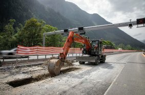Why the Hitachi ZX155W-7 is ideal for road construction
