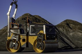 The DD25 Electric is the first Volvo CE produced electric machine designed specifically for the asphalt industry.