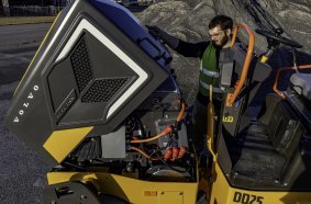 Its zero-emission operation makes the DD25 Electric ideal for sensitive or urban environments