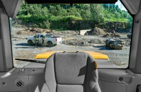 The new shape ensures excellent all-round visibility for the operator.