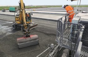 WIRTGEN SP 62i slipform paver