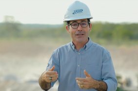 Marcos Vasconcelos Ferreira, CEO at Gesso Integral, was searching for a forward-looking solution with high productivity and found it in Wirtgen surface mining technology. 