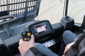  Developed with and for compaction experts: the intuitive user interface displays  all the essential information on the startup view - clearly and focussed.