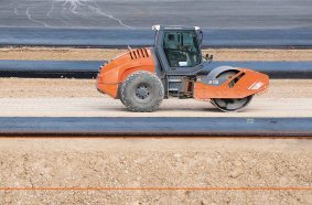 Hamm compactor with a smooth drum H 13i <br> Image source: WIRTGEN GROUP