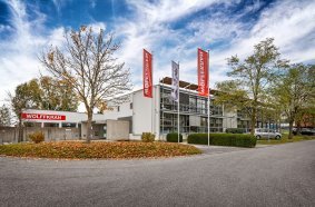 WOLFFKRAN’s R&D Center in Ilsfeld, near Heilbronn. WOLFFKRAN employs a total of 377 staff members at the three sites, all of whom will receive extensive training on the integration of climate protection in their everyday work this year. 