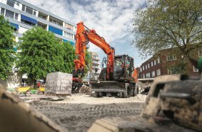 Hitachi ZX135W