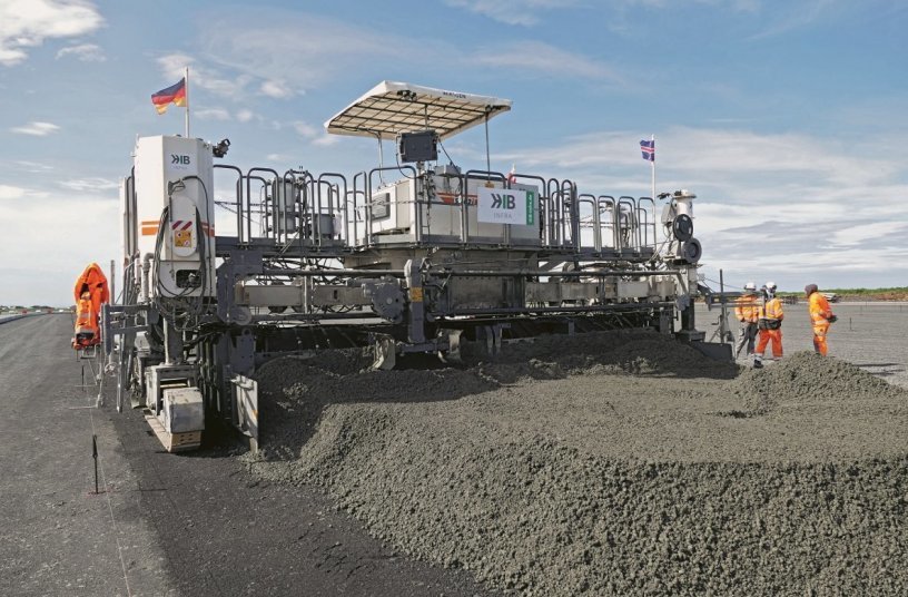 At Keflavik Air Base, the Wirtgen SP 62i delivered precise single-layer concrete paving with a width of 7.62 m (25 ft) and a thickness of between 41 cm (16 in) and 45 cm (18 in). <br>IMAGE SOURCE: WIRTGEN GROUP