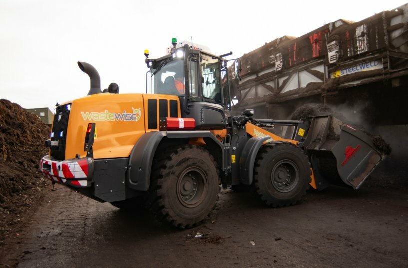 CASE delivers increased performance with UK's first 651G loader<br>IMAGE SOURCE: CASE Construction Equipment