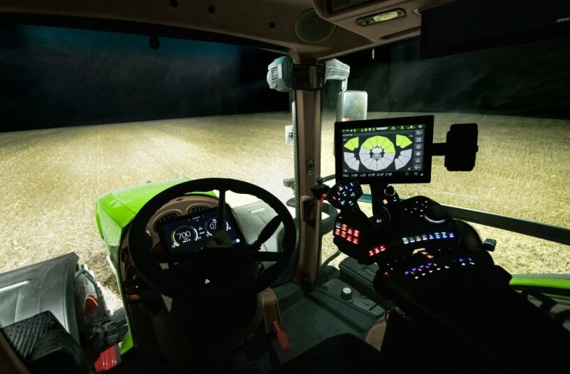 Makes the working day a pleasure. Fendt 800 Vario<br>IMAGE SOURCE: Fendt