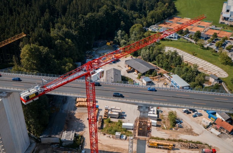 The new Aurach Bridge is 50 meters high and 420 meters long, with piers whose foundations rest on bored piles more than 30 meters deep.<br>IMAGE SOURCE: WOLFFKRAN International AG