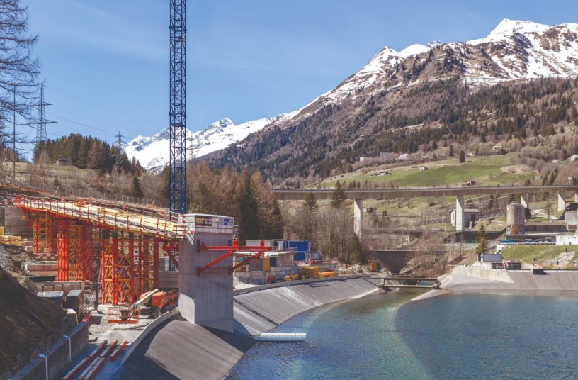 Heavy-duty support brackets combined with custom-fabricated steel components were used to construct the side spans.<br>IMAGE SOURCE: PERI SE