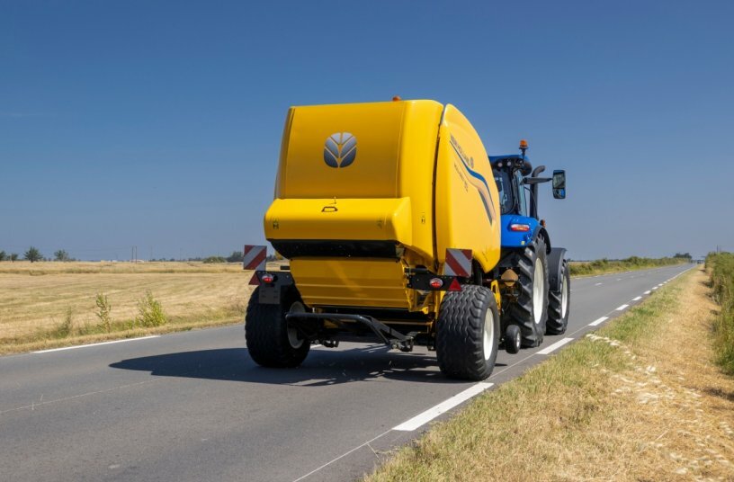 New Holland Roll-Belt 180 PLUS<br>IMAGE SOURCE: New Holland Agriculture