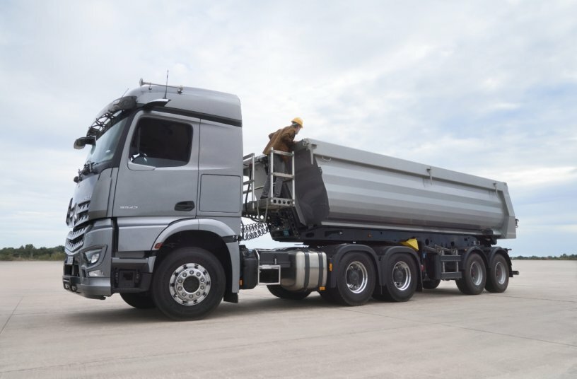 Mercedes-Benz Trucks auf der bauma 2025: Nachhaltige Fahrzeug-, Service- und Mobilitätslösungen für den Bauverkehr<br>BILDQUELLE: Daimler Truck AG