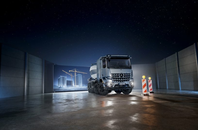 Robust, powerful – and now also all-electric: Mercedes-Benz Trucks presents the new eArocs 400 at bauma 2025<br>IMAGE SOURCE: Daimler Truck AG