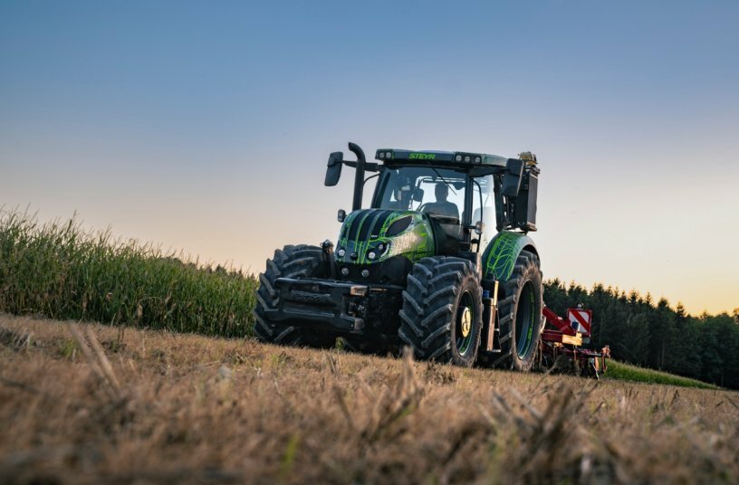 STEYR Hybrid tractor<br>IMAGE SOURCE: CNH Industrial N.V.