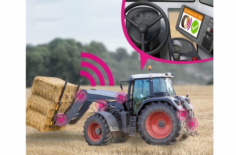 The smart iglidur plain bearing can be used, for example, in agricultural machinery. Here, the sensor measures the wear and tear and alerts the operator in good time if a replacement is due. This makes maintenance predictive.<br>IMAGE SOURCE: igus GmbH