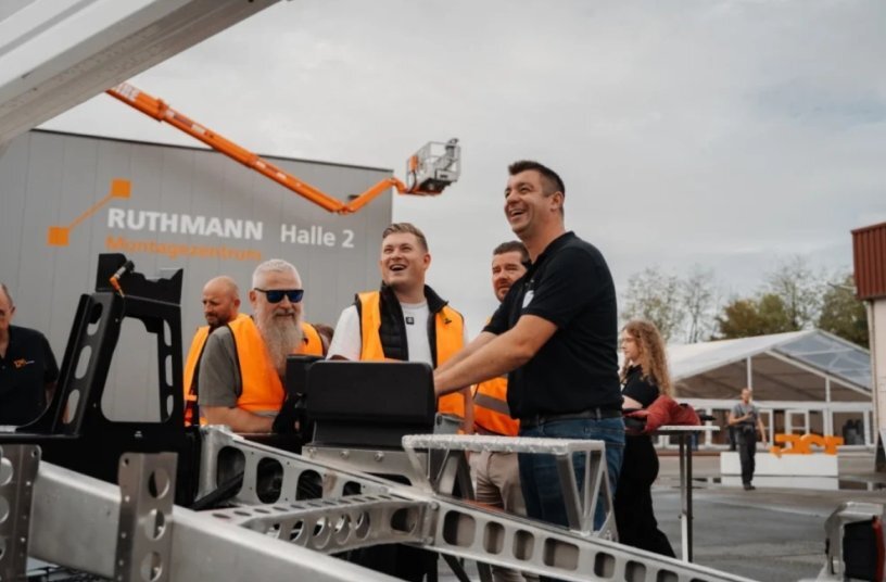 Sales & Service Partner Meeting: RUTHMANN and VERSALIFT Are Shaping the Future Together<br>IMAGE SOURCE: RUTHMANN Holdings GmbH