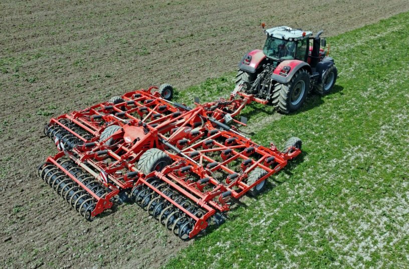 KUHN stellt seinen neuen Zinkengrubber HIGHLANDER vor: Von der exakten flachen Stoppelbearbeitung bis zur Grundbodenbearbeitung – alles abgedeckt!<br>BILDQUELLE: KUHN-HUARD SAS
