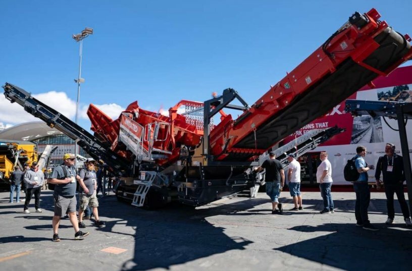 Finlay 883+ Scalping Screener<br>IMAGE SOURCE: Terex Materials Processing