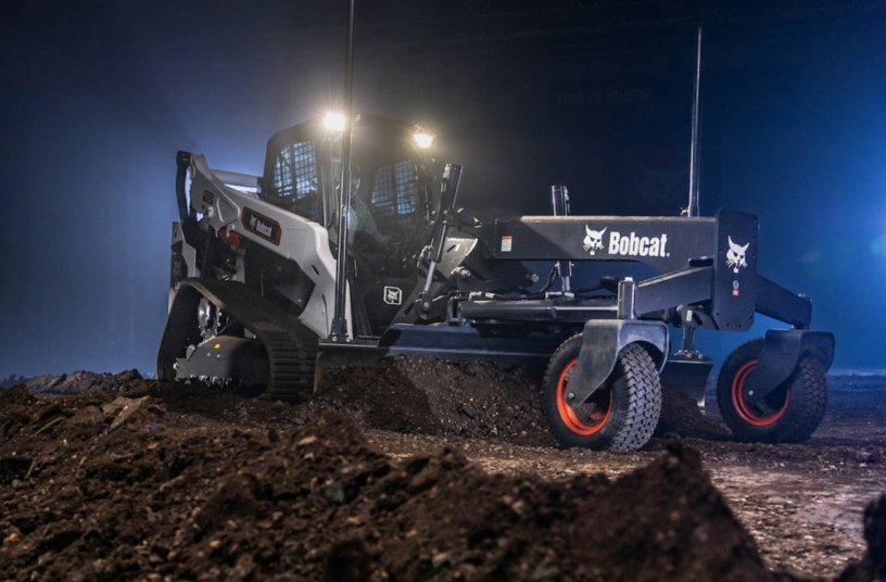 Bobcat T86 R-Series Compact Track Load<br>IMAGE SOURCE: Bobcat