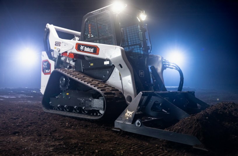 Bobcat T76 R-Series Compact Track Load<br>IMAGE SOURCE: Bobcat