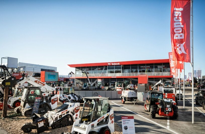 New Generation of Bobcat 1-2 t Mini Excavators: Unbeatable Performance in a Small Package<br>IMAGE SOURCE: Bobcat